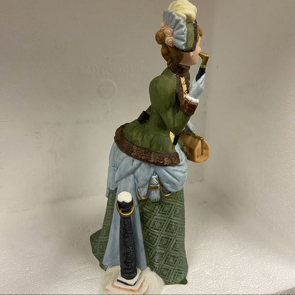 Vintage Avon decor - Picture 6 of 16